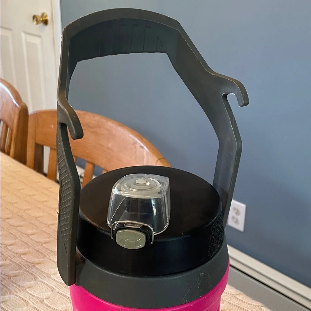 Under Armour Thermos pink screw lid hanging handle sports locking flip spout